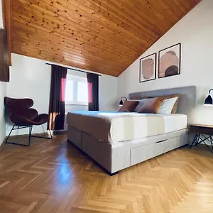 https://cirjak-apartments.hotelinzadar.com